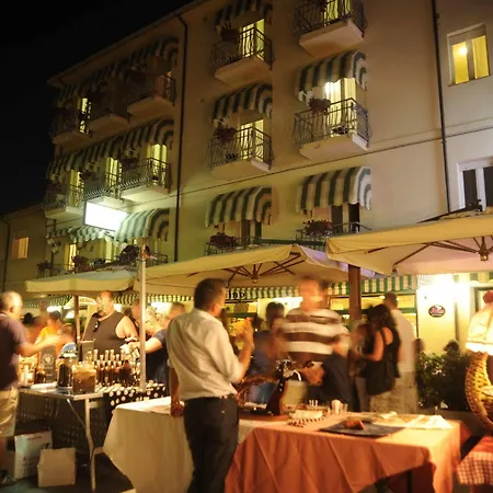 Al Faro Hotel