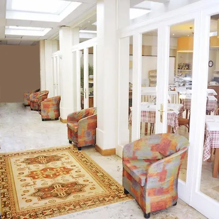 Al Faro Hotel